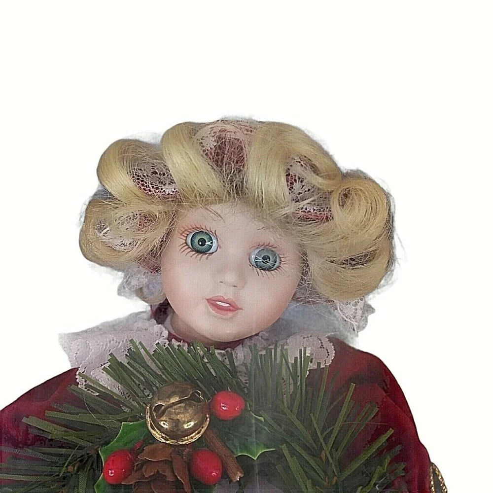 Holiday Musical Animated Porcelain Doll Special Edition Genuine Collectible New